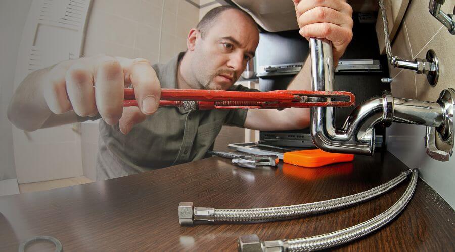 Local annual plumbing maintenance in Hankamer, TX